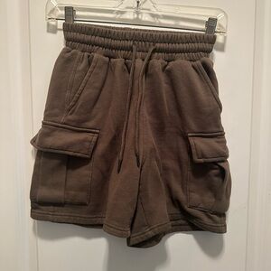Women's Casual Cargo Shorts in Olive Green